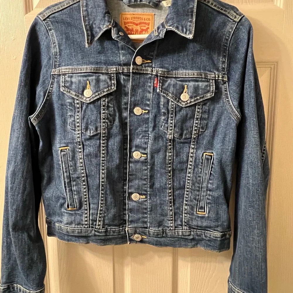 Levi's Jacket - Picture 1 of 5